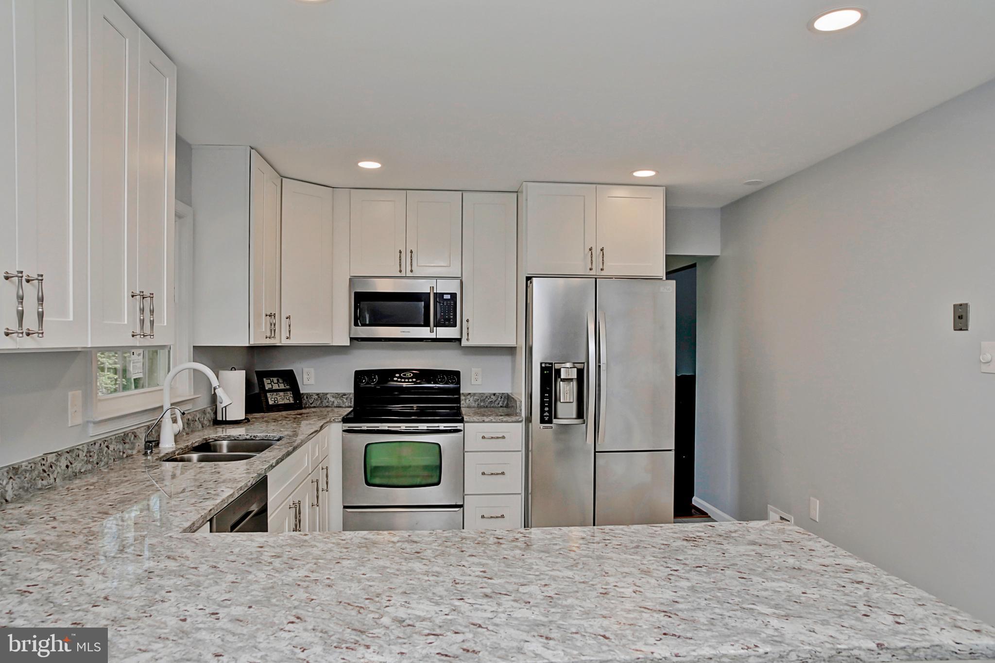 9131 Rockefeller Lane Springfield, VA 22153 - Photo 9 of 45 Kitchen