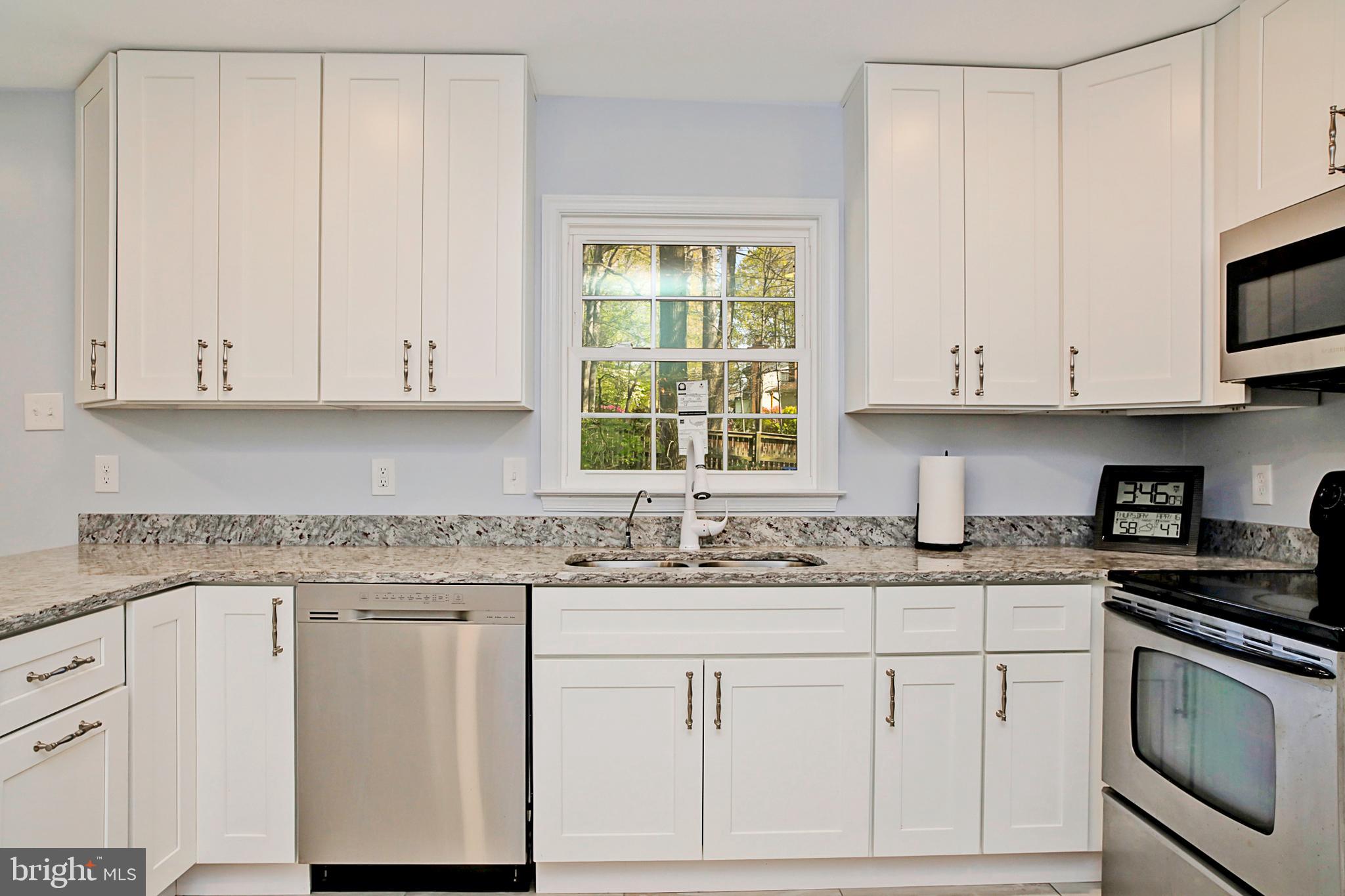 9131 Rockefeller Lane Springfield, VA 22153 - Photo 10 of 45 KItchen Cabinets