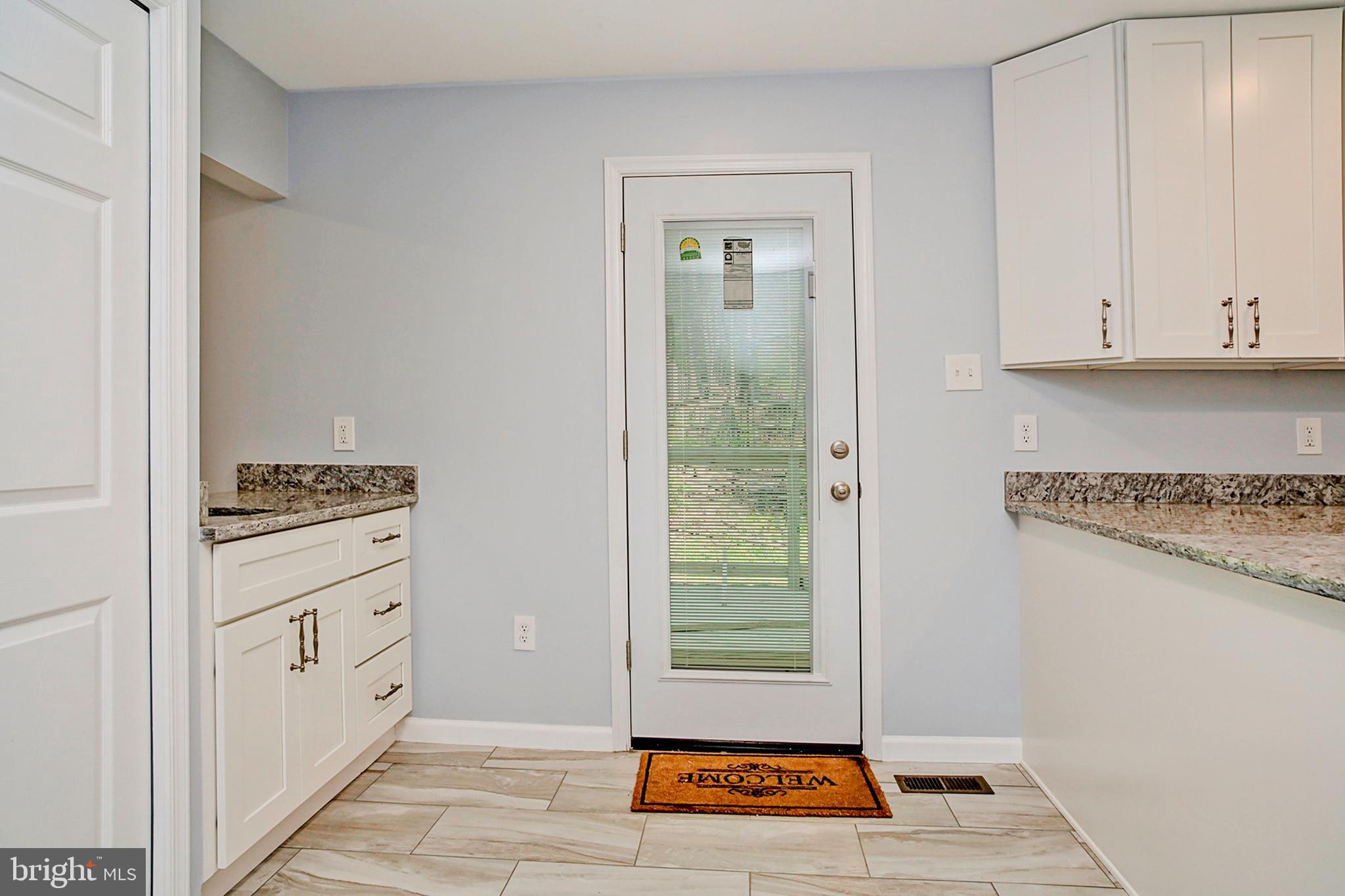 9131 Rockefeller Lane Springfield, VA 22153 - Photo 11 of 45 Breakfast area