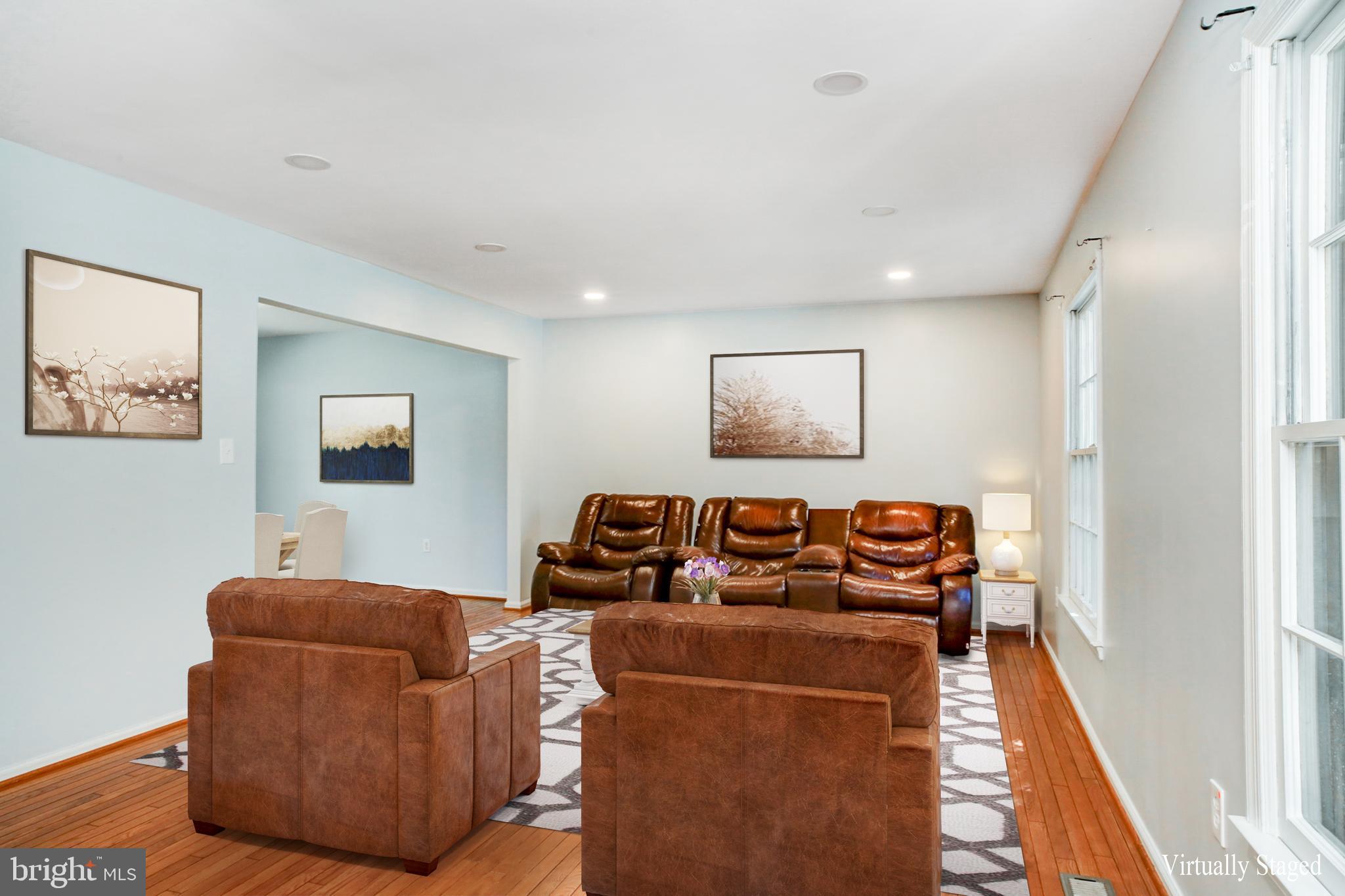 9131 Rockefeller Lane Springfield, VA 22153 - Photo 26 of 45 Living Room