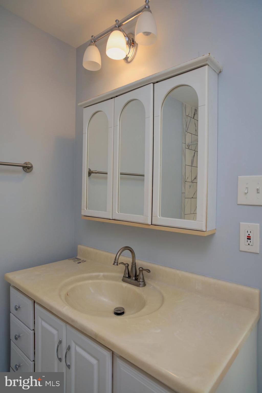 9131 Rockefeller Lane Springfield, VA 22153 - Photo 37 of 45