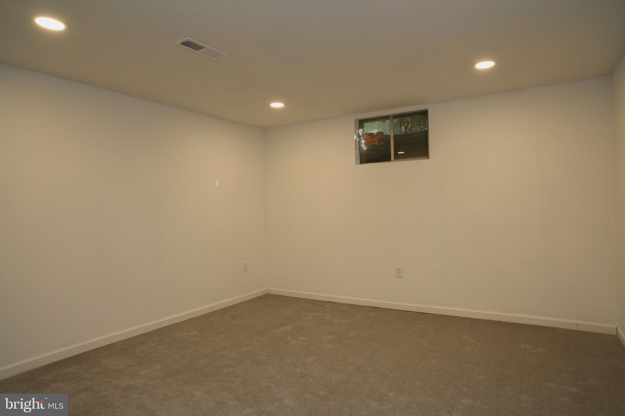 9131 Rockefeller Lane Springfield, VA 22153 - Photo 41 of 45