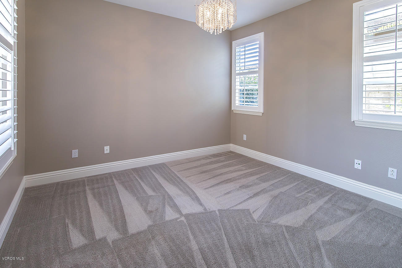 125 Brooks Road Simi Valley, CA 93065 - Photo 12 of 52 12Guest Bedroom1