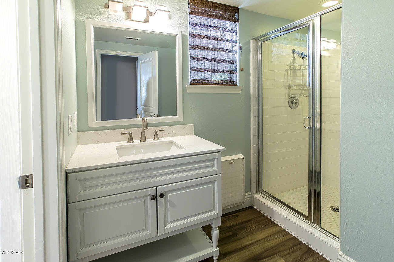125 Brooks Road Simi Valley, CA 93065 - Photo 14 of 52 14Guest Bath