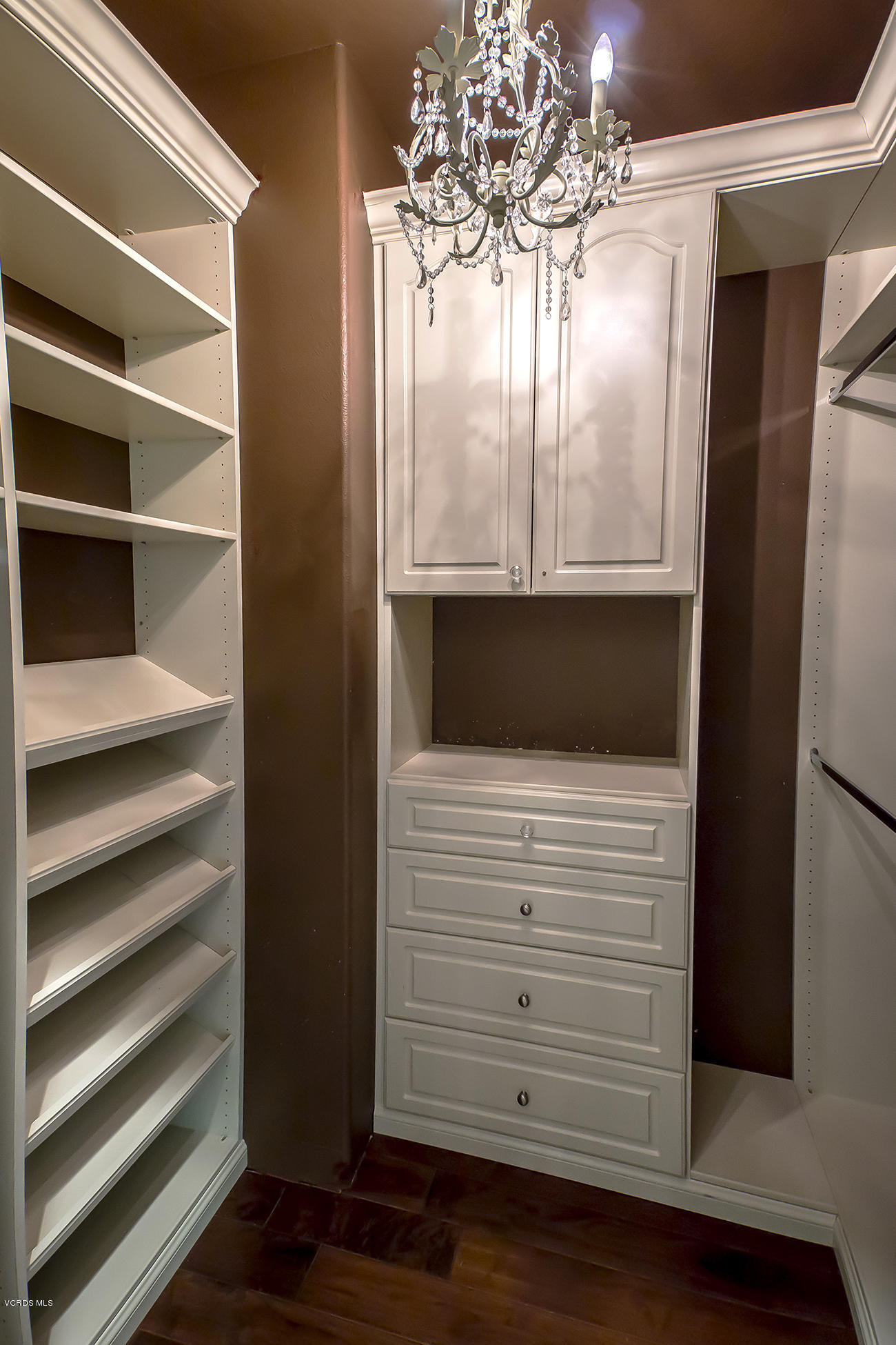 125 Brooks Road Simi Valley, CA 93065 - Photo 39 of 52 39Master Bath