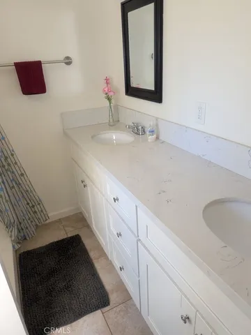 a close up of a shower