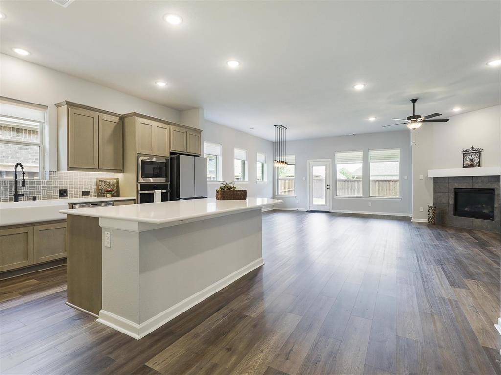 3705 Prickly Pear Road Little Elm, TX 75068 - Photo 9 of 33