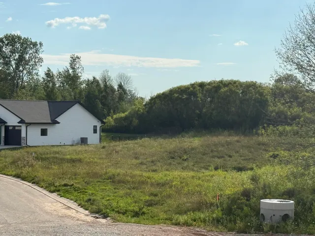 $139,800 | 3201 Sandy Ridge Drive, Two Rivers, WI 54241