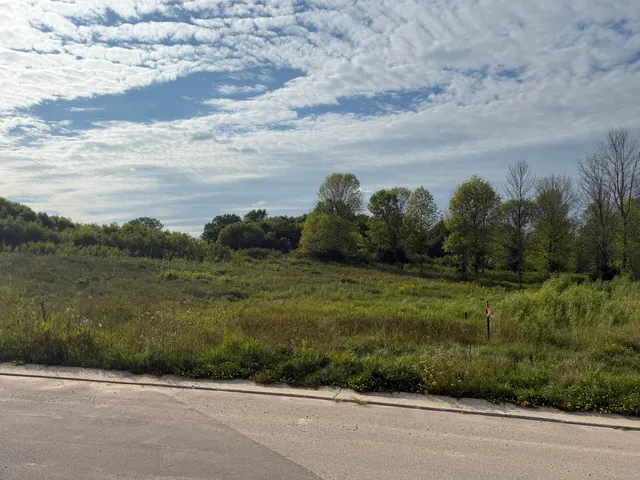 $139,800 | 3201 Sandy Ridge Drive, Two Rivers, WI 54241