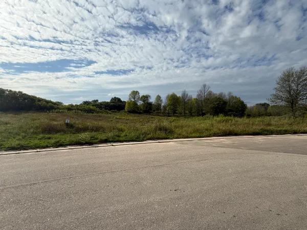 $139,800 | 3201 Sandy Ridge Drive, Two Rivers, WI 54241