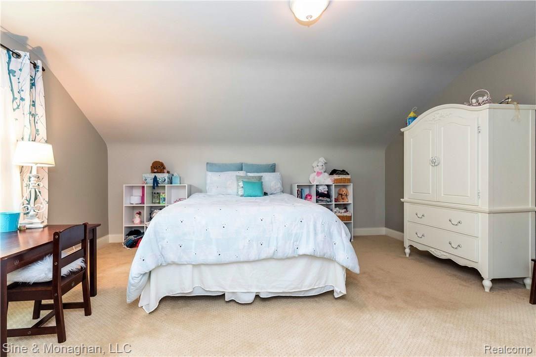 5350 Longmeadow Road Bloomfield Hills, MI 48304 - Photo 33 of 45 Alternate view bedroom