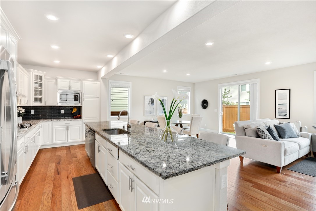 3913 174th Place Southeast Bothell, WA 98012 - Photo 8 of 25
