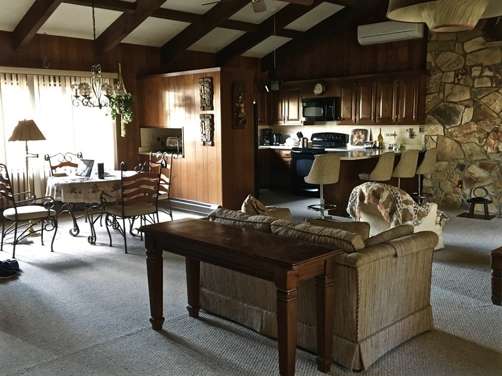 146 Burroughs Road Braintree, MA 02184 - Photo 5 of 21