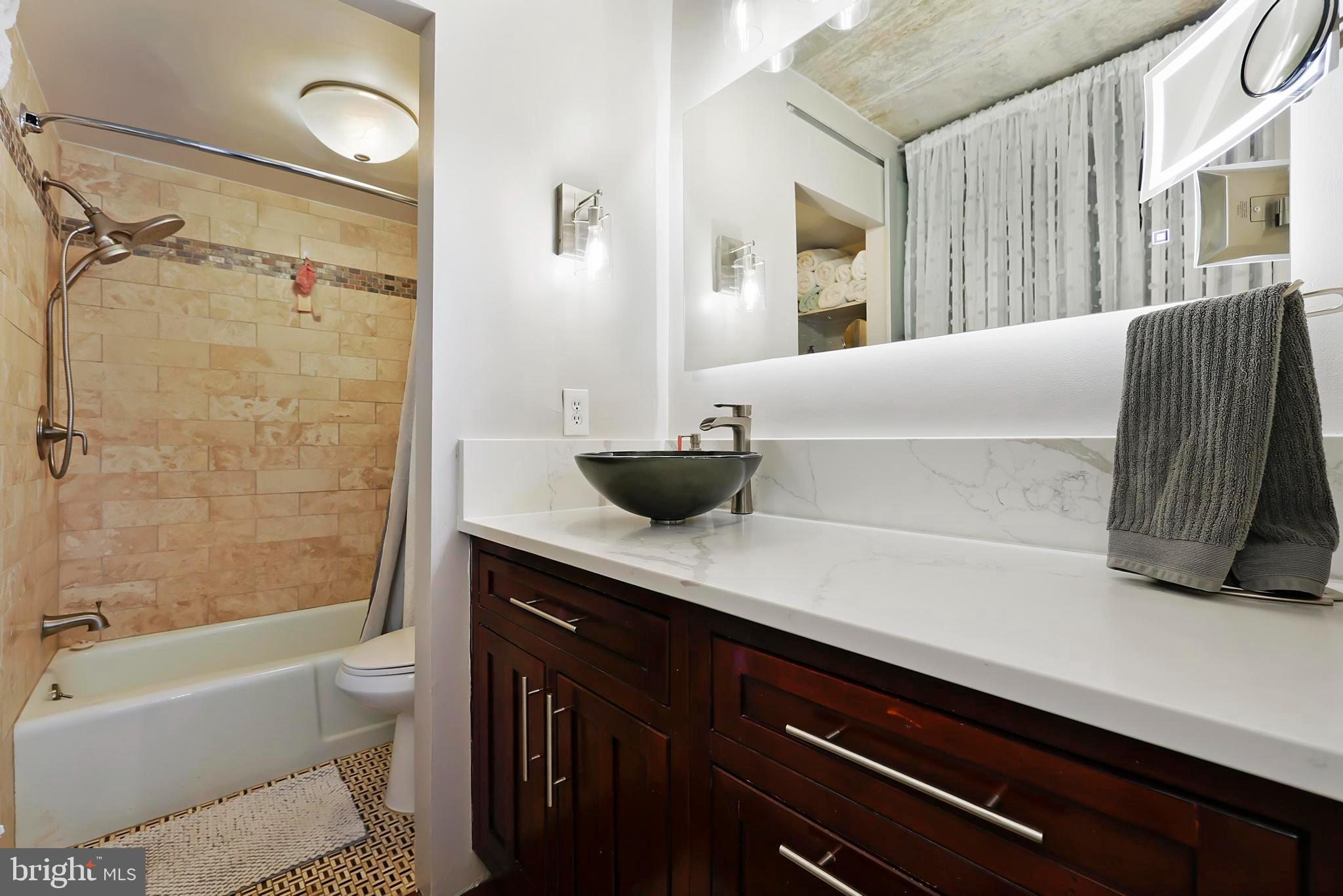 1718 P Street Northwest, Unit 617 Washington, DC 20036 - Photo 8 of 17