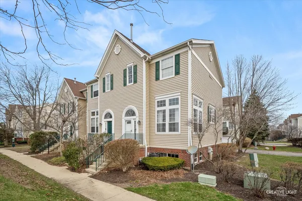 $300,000 | 2436 Courtyard Circle, Unit 1, Aurora, IL 60506