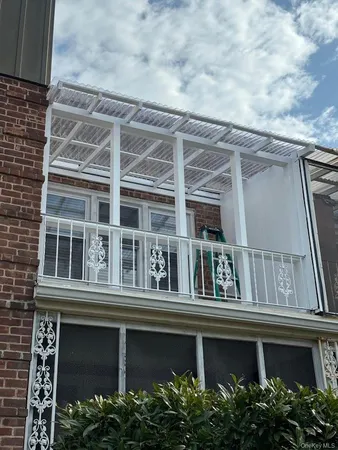 $459,000 | 257 Cedarhurst Avenue, Unit A10, Cedarhurst, NY 11516