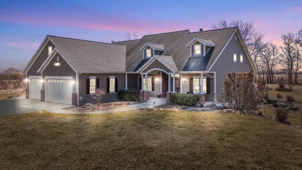 $689,900 | 631 Cedar Avenue, Cedar Grove, WI 53013