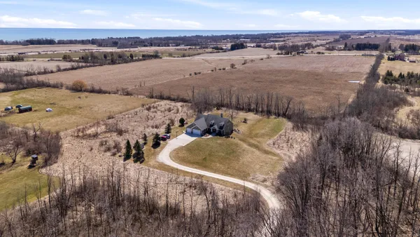 $689,900 | 631 Cedar Avenue, Cedar Grove, WI 53013