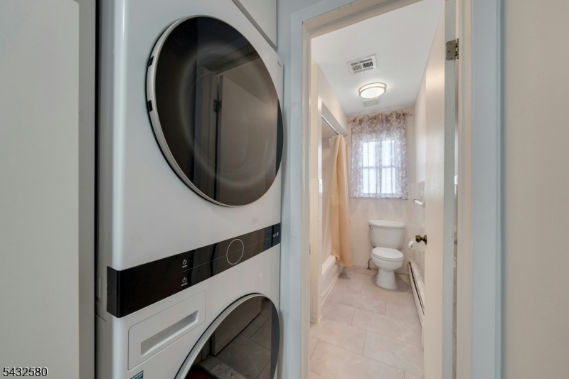 2657 Spruce Street Union, NJ 07083 - Photo 13 of 44