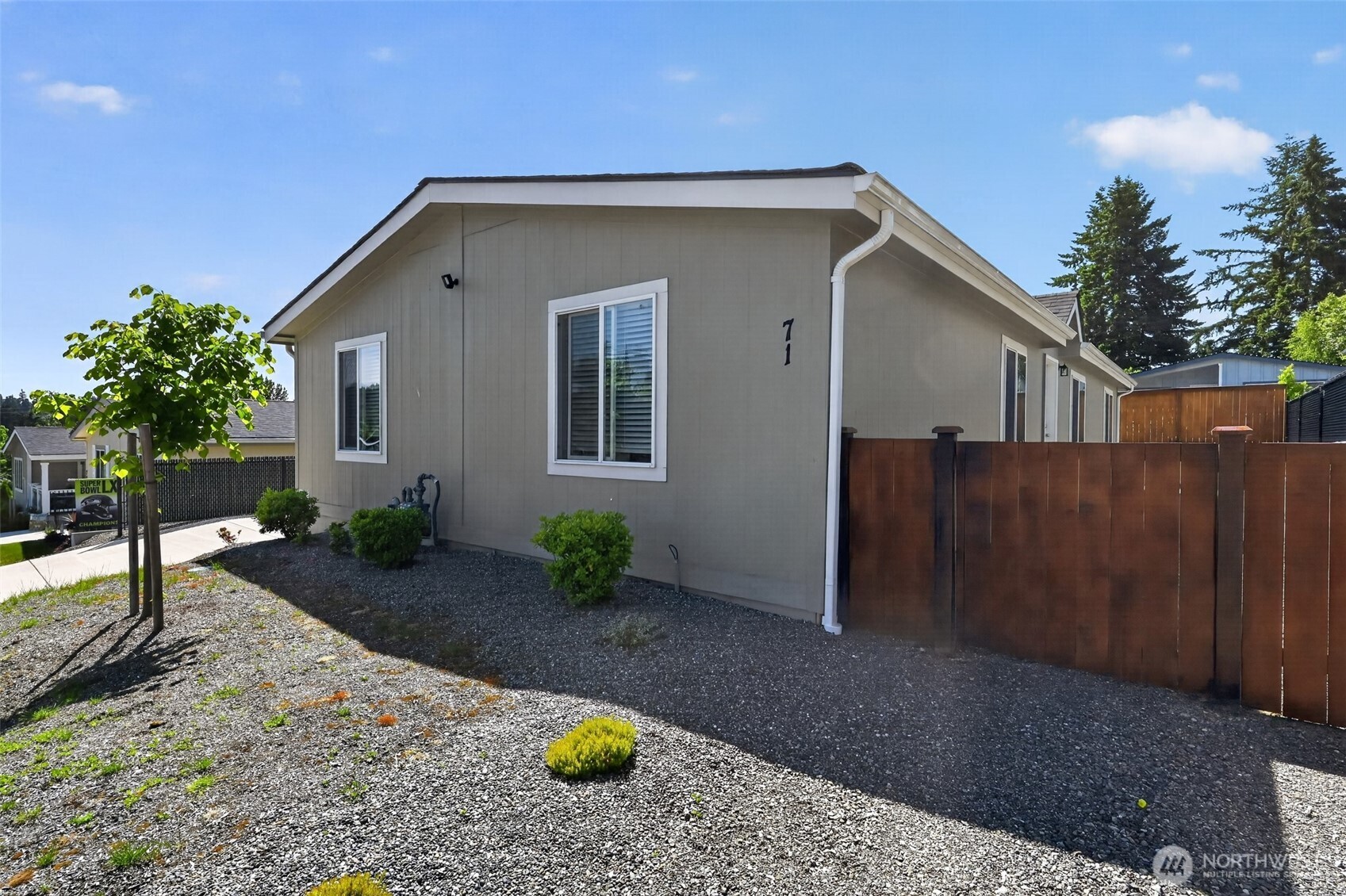 23708 Locust Way, Unit 71 Bothell, WA 98021 - Photo 3 of 24