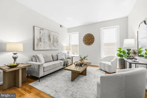 $275,000 | 1763 Columbia Road Northwest, Unit 409, Washington, DC 20009