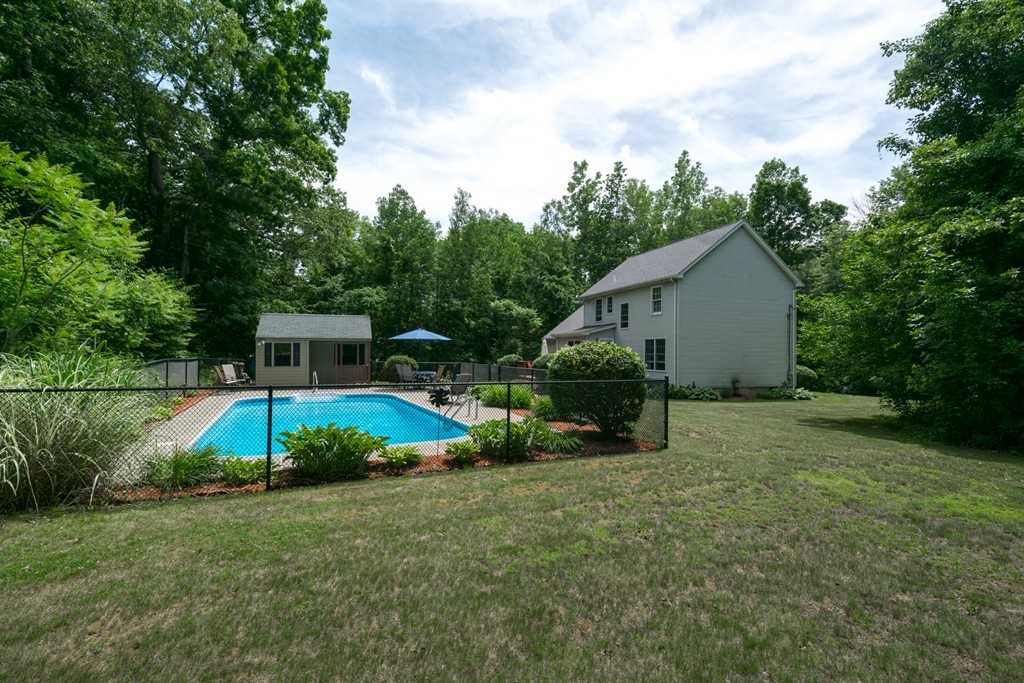 35 Rawson Road Webster, MA 01570 - Photo 24 of 25 Gallery Image 24
