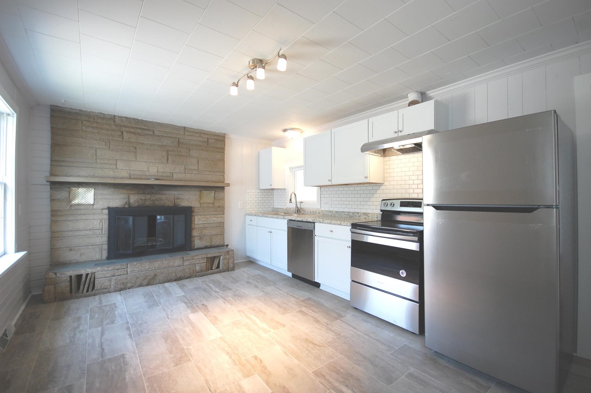 343 West Oak Street Butler, IN 46721 - Photo 13 of 28
