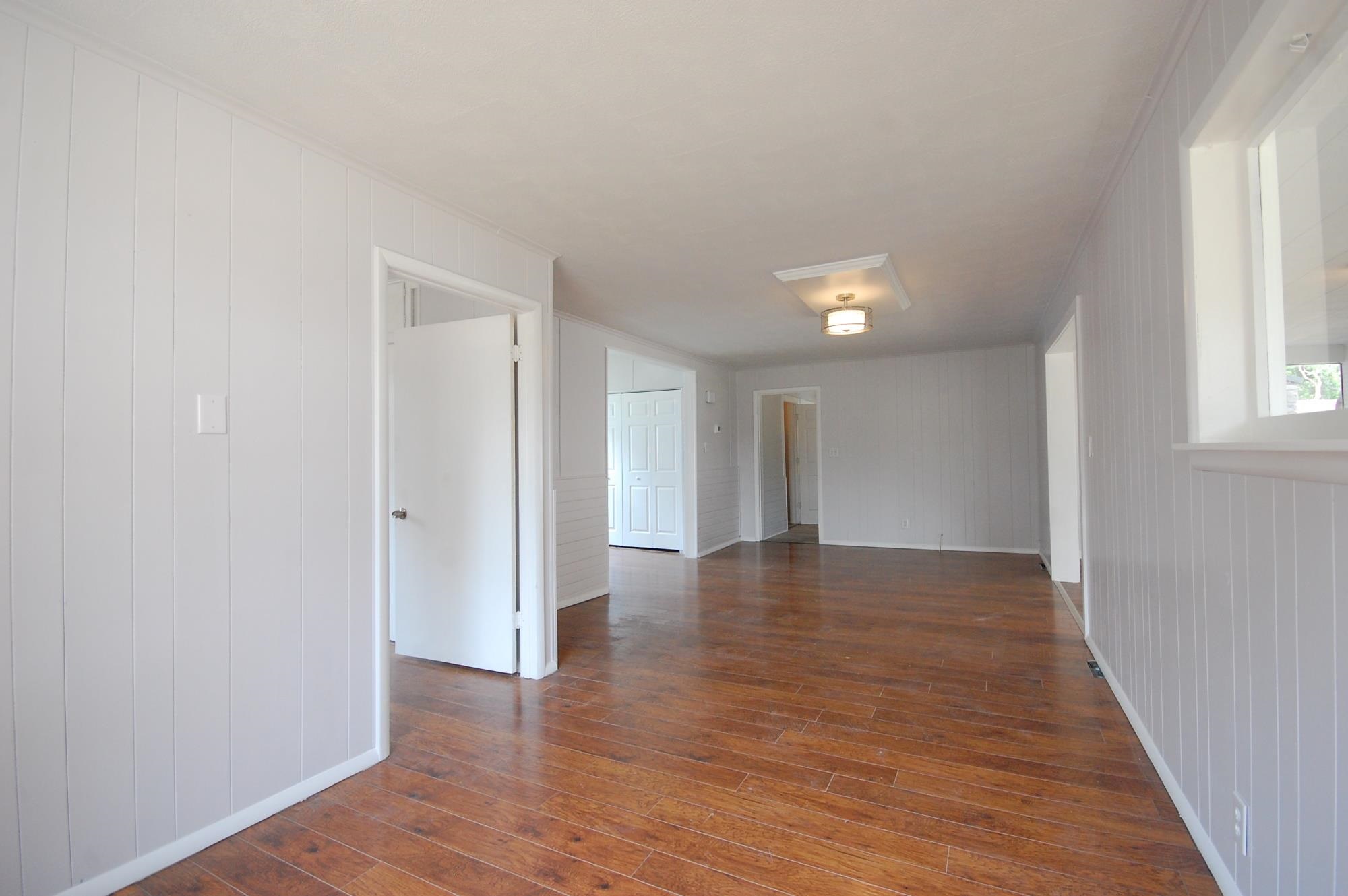 343 West Oak Street Butler, IN 46721 - Photo 14 of 28