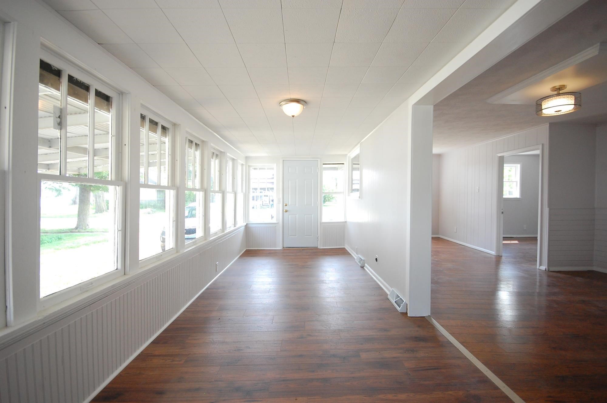 343 West Oak Street Butler, IN 46721 - Photo 5 of 28