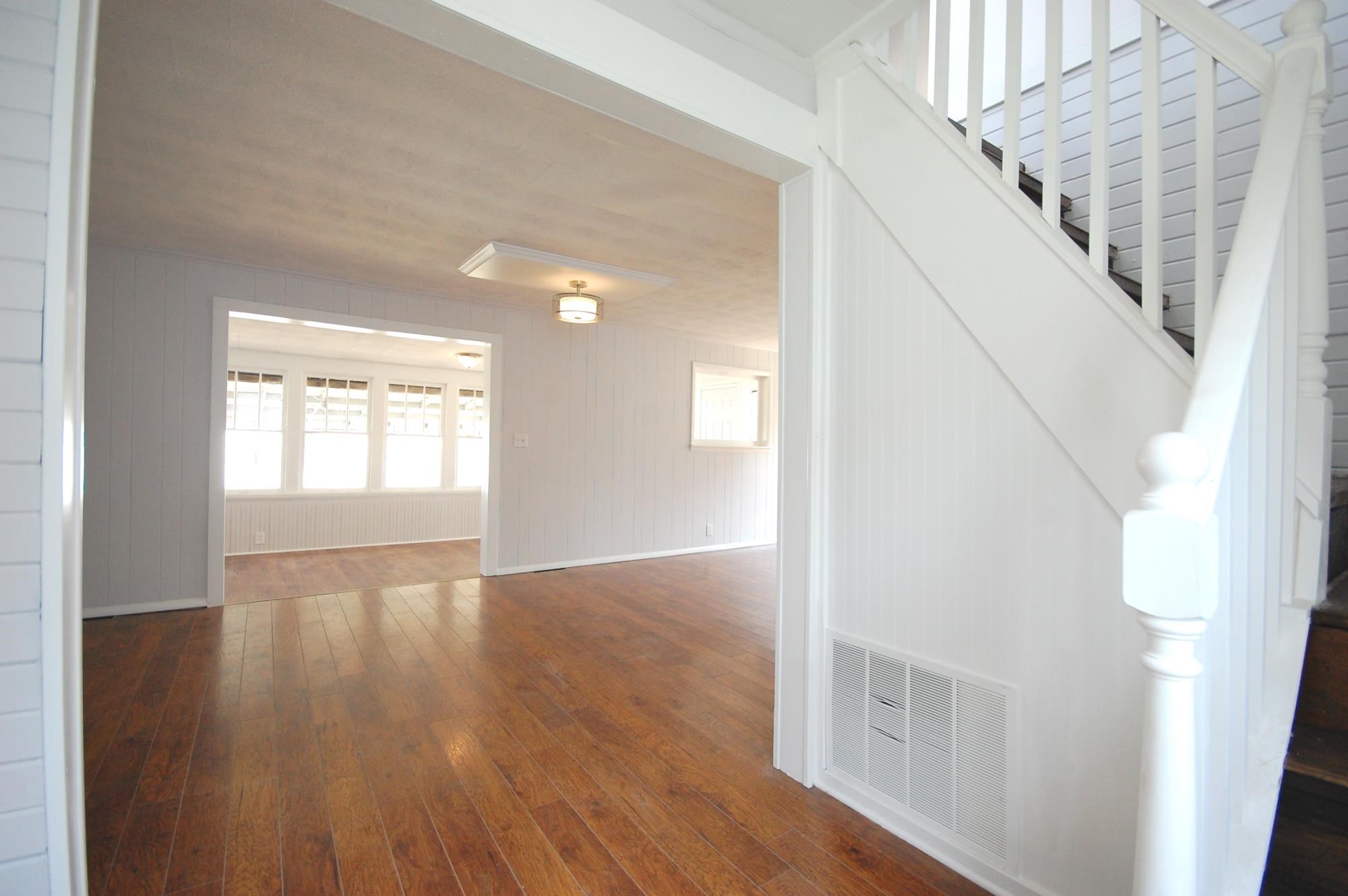 343 West Oak Street Butler, IN 46721 - Photo 9 of 28