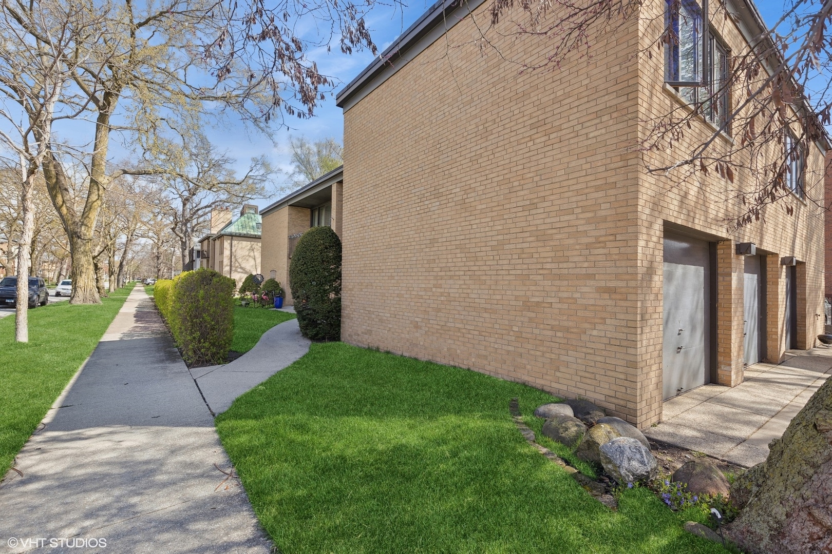 45 Kimbark Road Riverside, IL 60546 - Photo 3 of 23