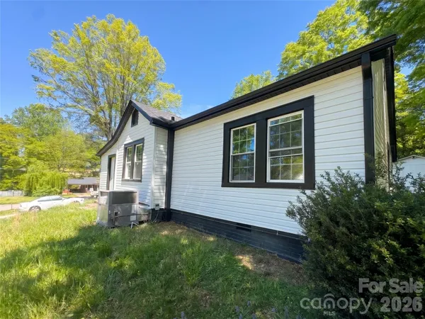 $159,999 | 307 Ervin Drive, Cherryville, NC 28021
