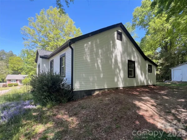 $159,999 | 307 Ervin Drive, Cherryville, NC 28021