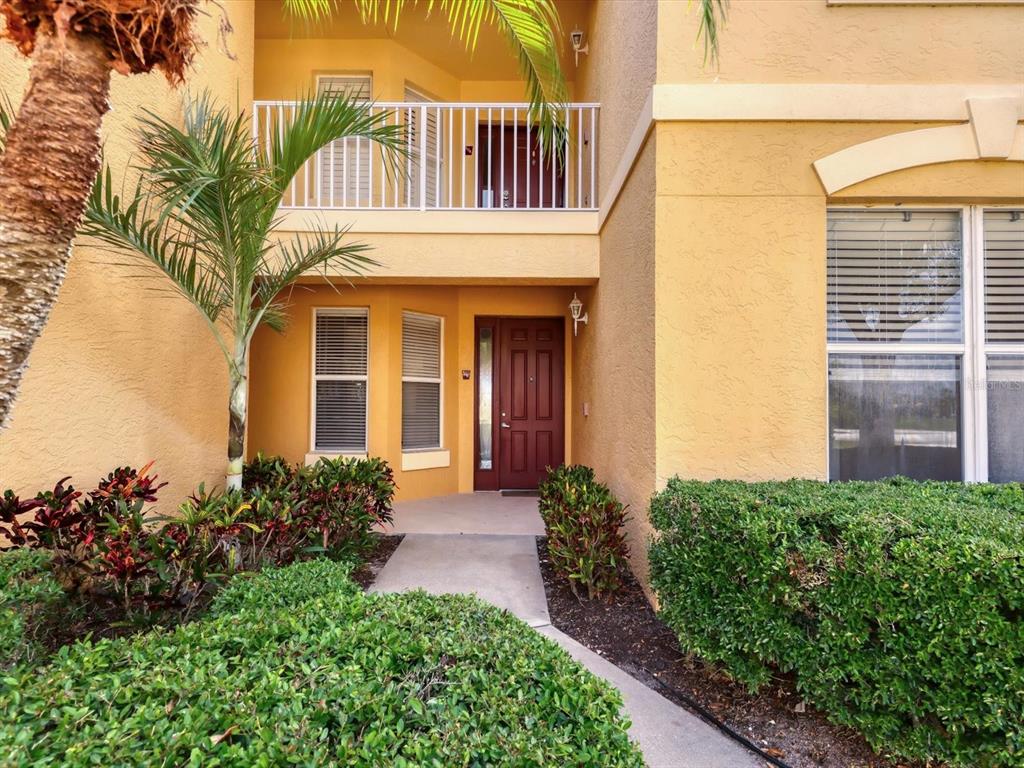 8406 Wethersfield Run, Unit 104 Lakewood Ranch, FL 34202 - Photo 6 of 48