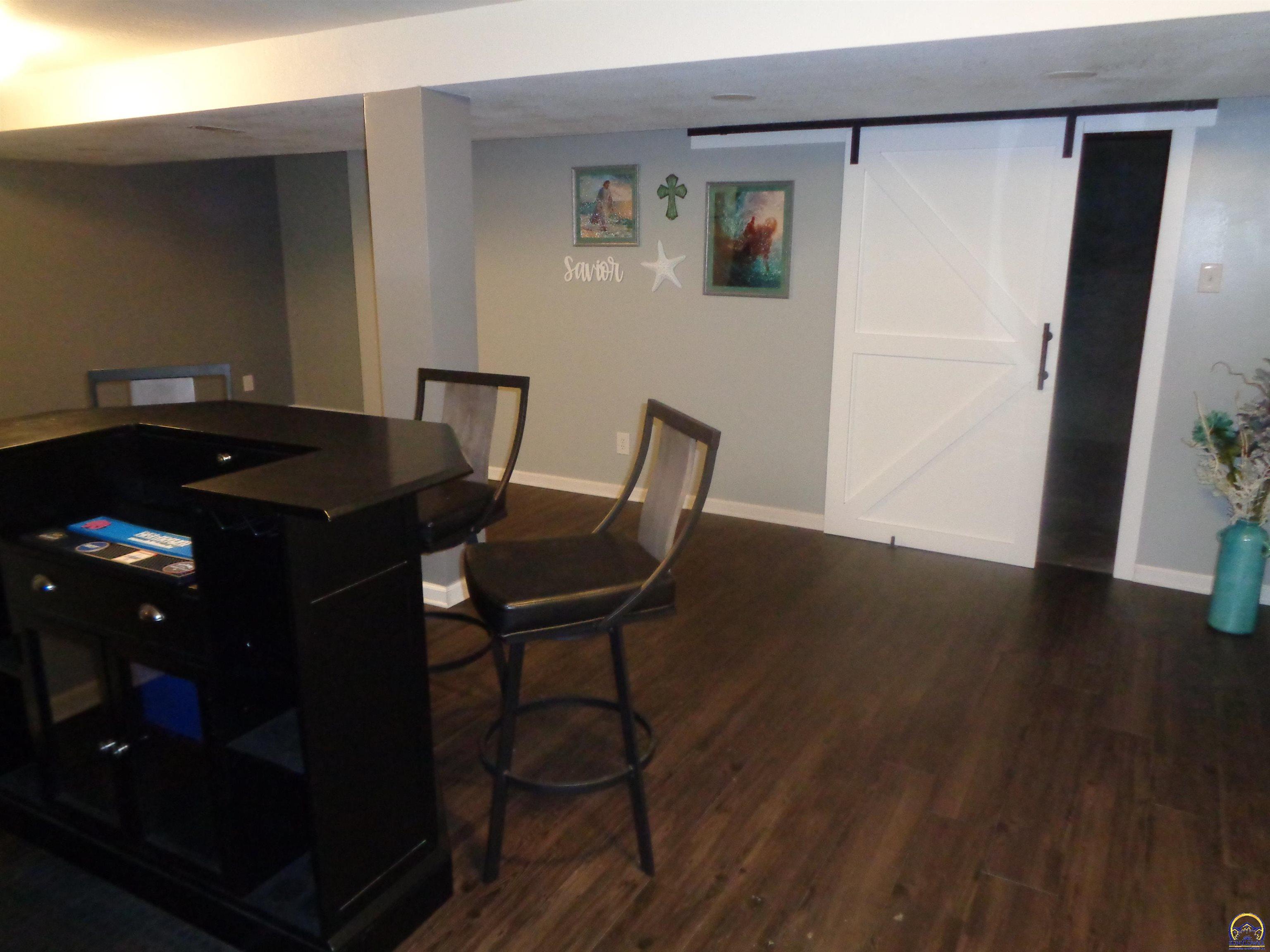 7413 Southwest 25th Street Topeka, KS 66614 - Photo 13 of 17