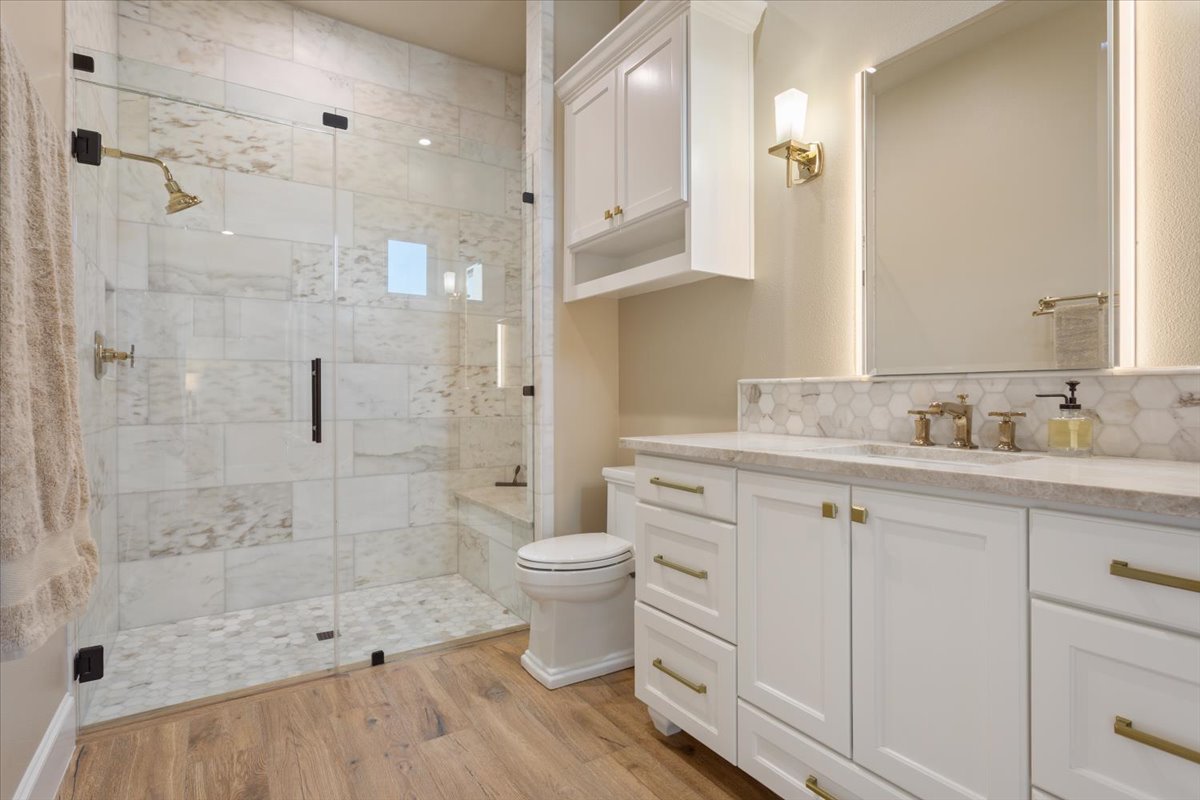 309 Highland Spring Lane Georgetown, TX 78633 - Photo 33 of 40 This is the en-suite full bathroom for the 3rd bedroom...