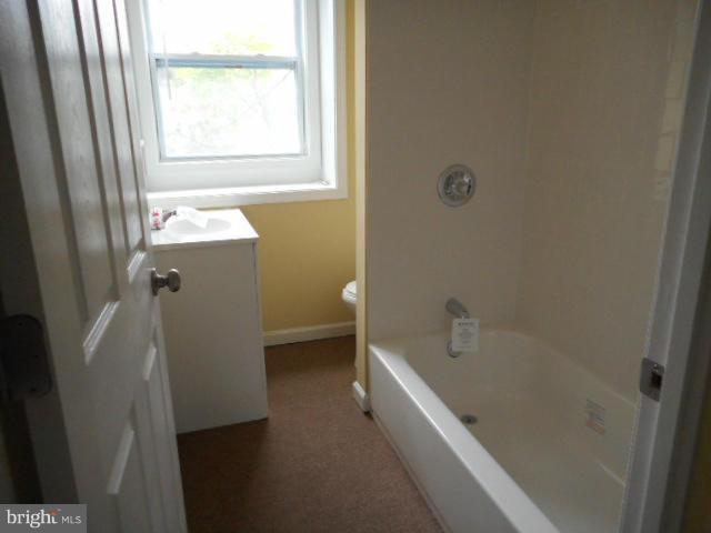 1649 Lyle Court Baltimore, MD 21234 - Photo 10 of 15 Bath