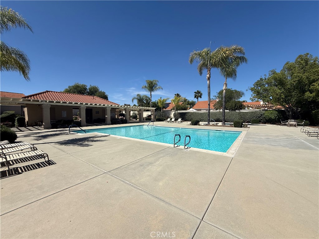 40183 Mimulus Way Temecula, CA 92591 - Photo 38 of 39 Second association pool and kiddie pool near the home
