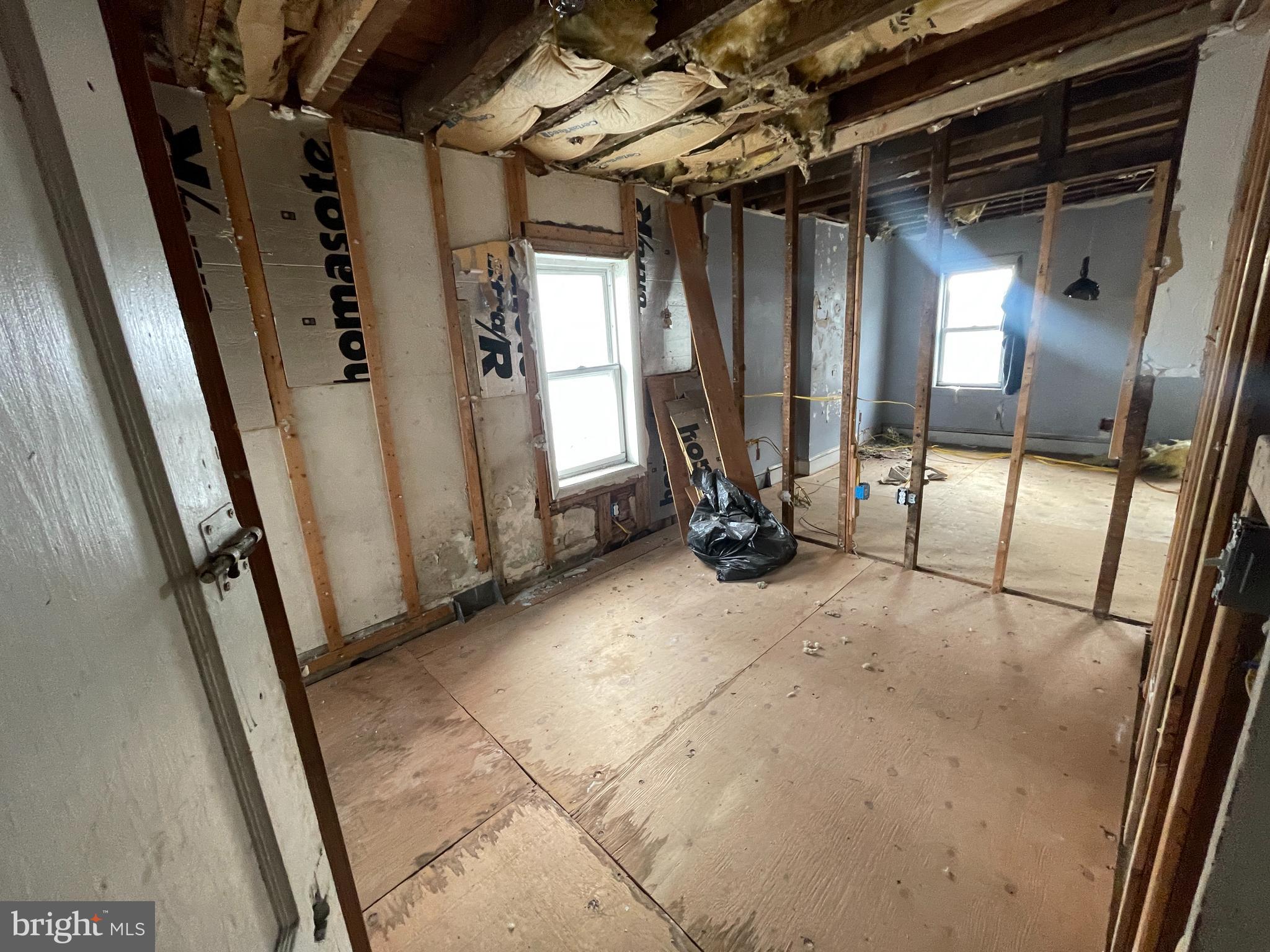 409 Flower Street Chester, PA 19013 - Photo 5 of 19