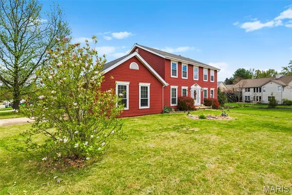 $389,900 | 950 Haversham Drive, St. Charles, MO 63304