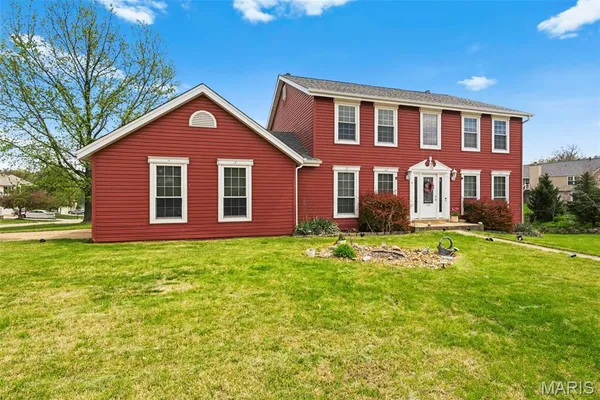 $389,900 | 950 Haversham Drive, St. Charles, MO 63304