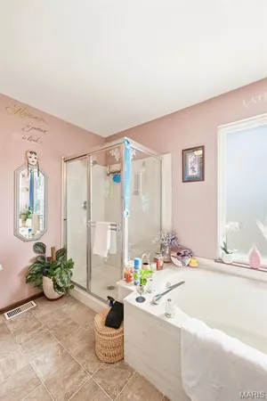 $389,900 | 950 Haversham Drive, St. Charles, MO 63304