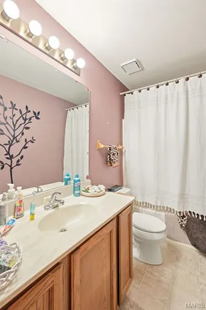 $389,900 | 950 Haversham Drive, St. Charles, MO 63304