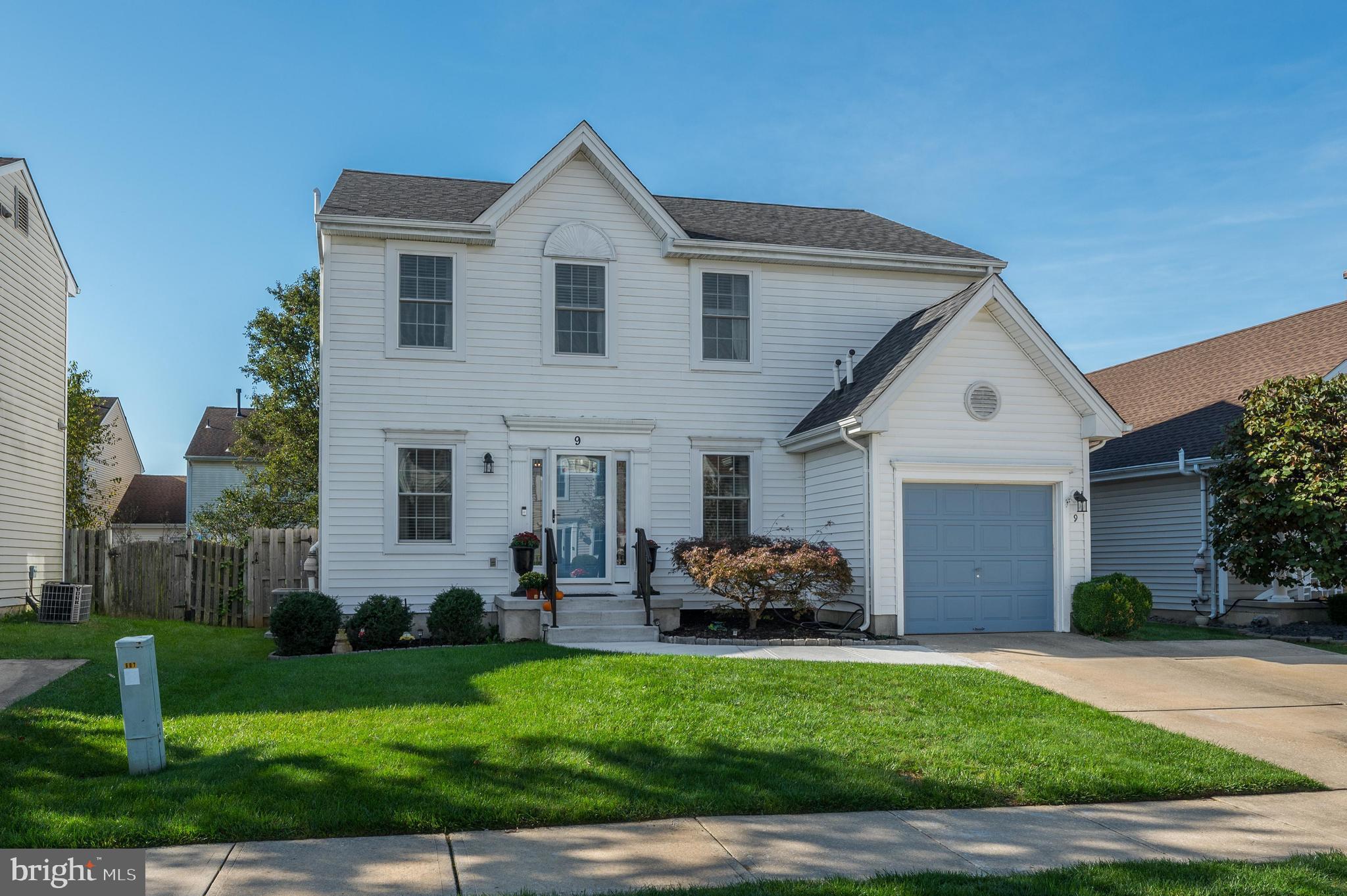 9 Fieldcrest Drive Westampton, NJ 08060 - Photo 2 of 27