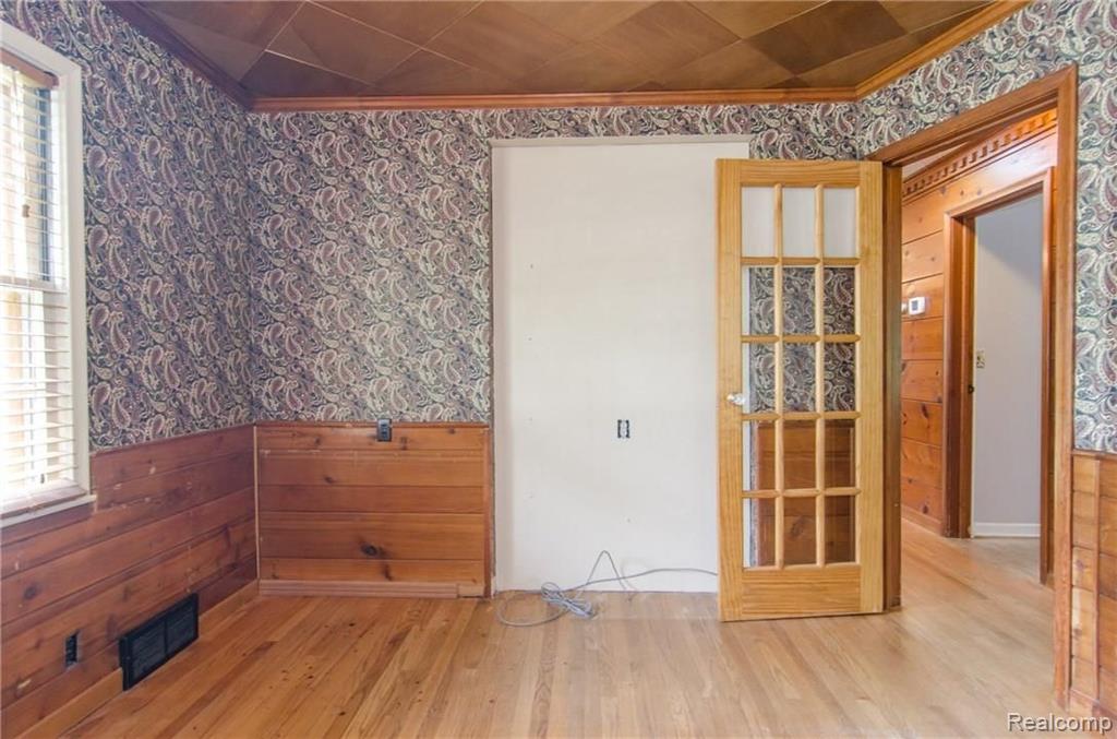 1248 East Maple Road Birmingham, MI 48009 - Photo 18 of 49