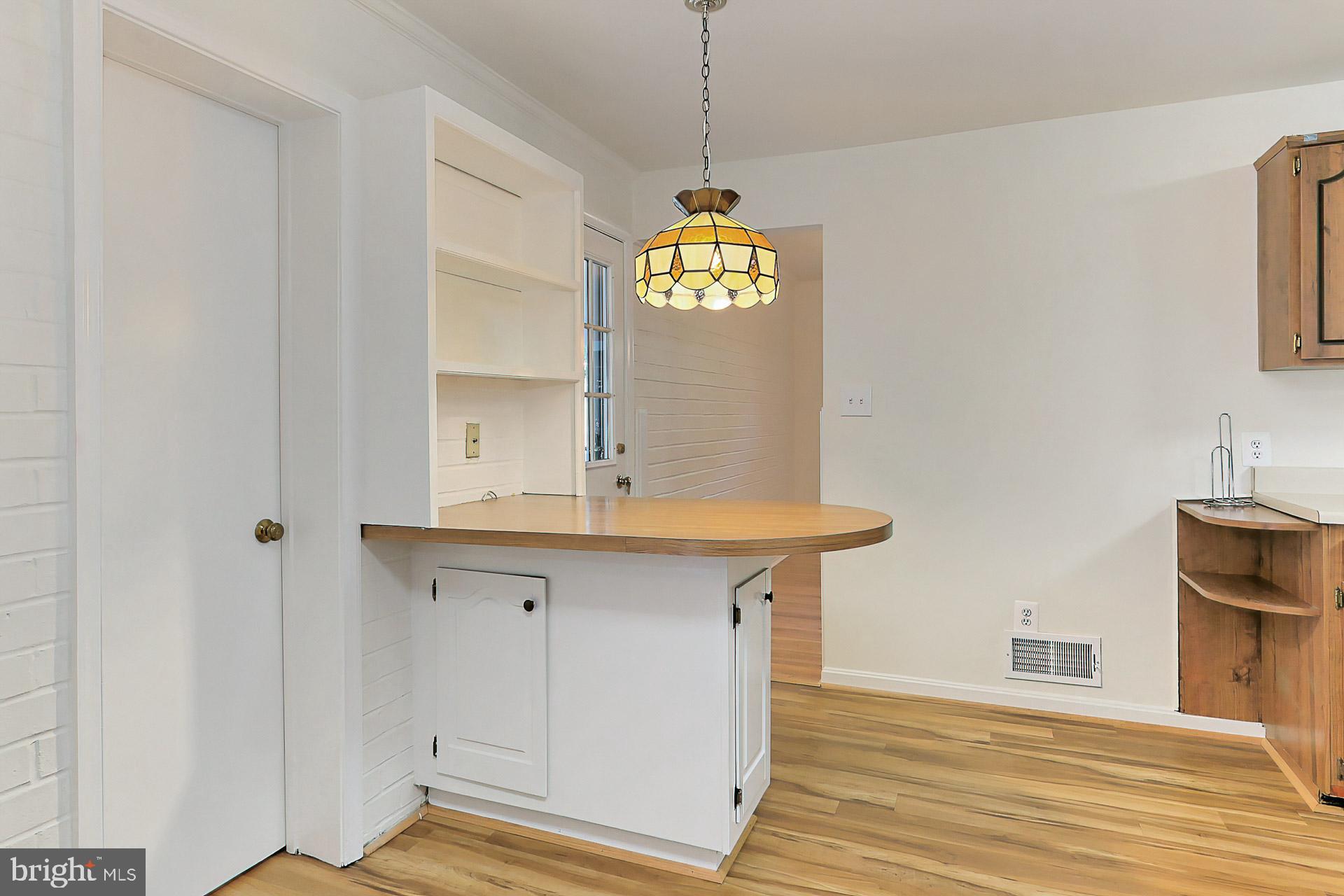 6807 Huntsman Boulevard Springfield, VA 22152 - Photo 19 of 46 Kitchen