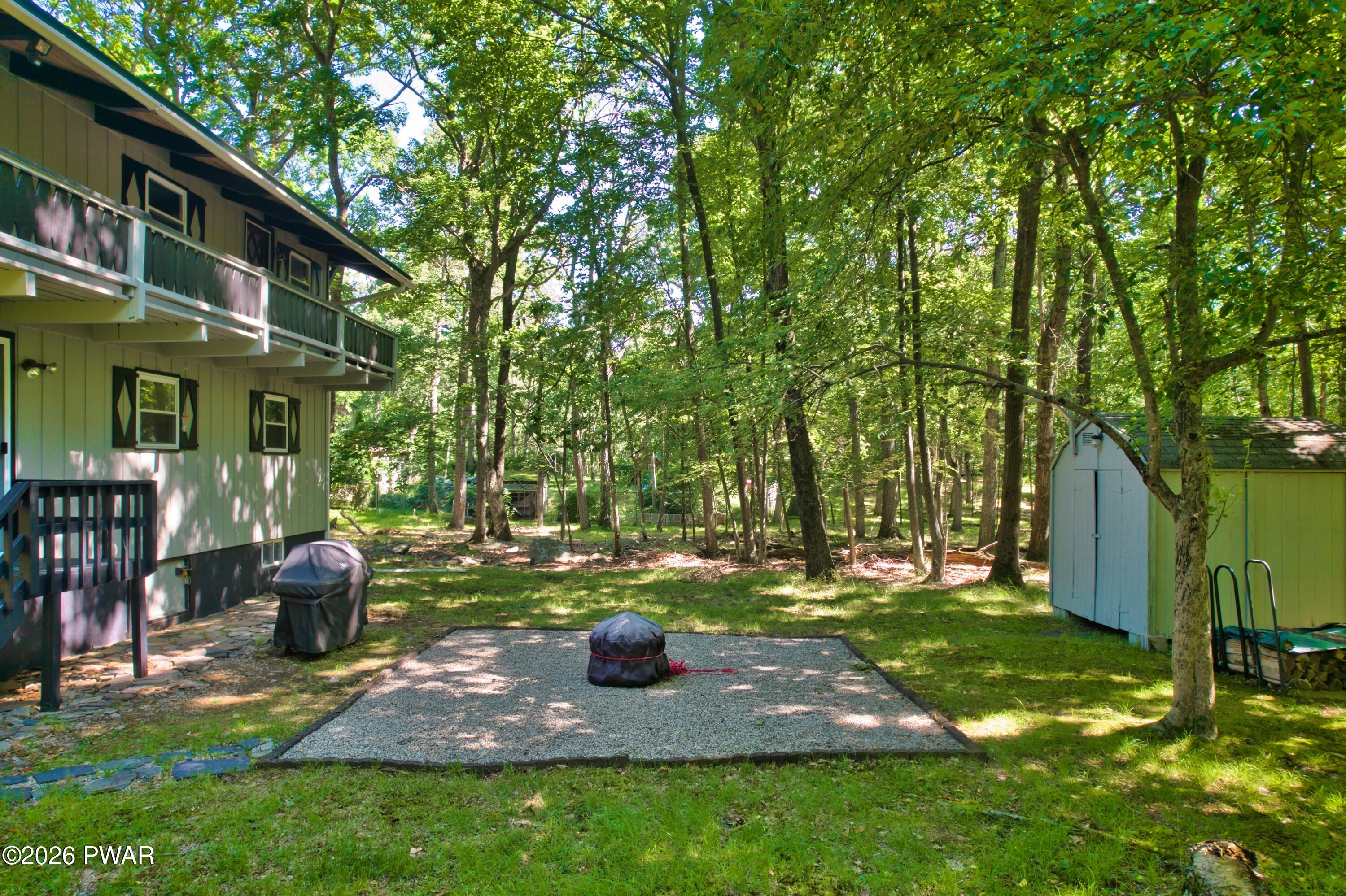 326 Gold Finch Road Bushkill, PA 18324 - Photo 32 of 37
