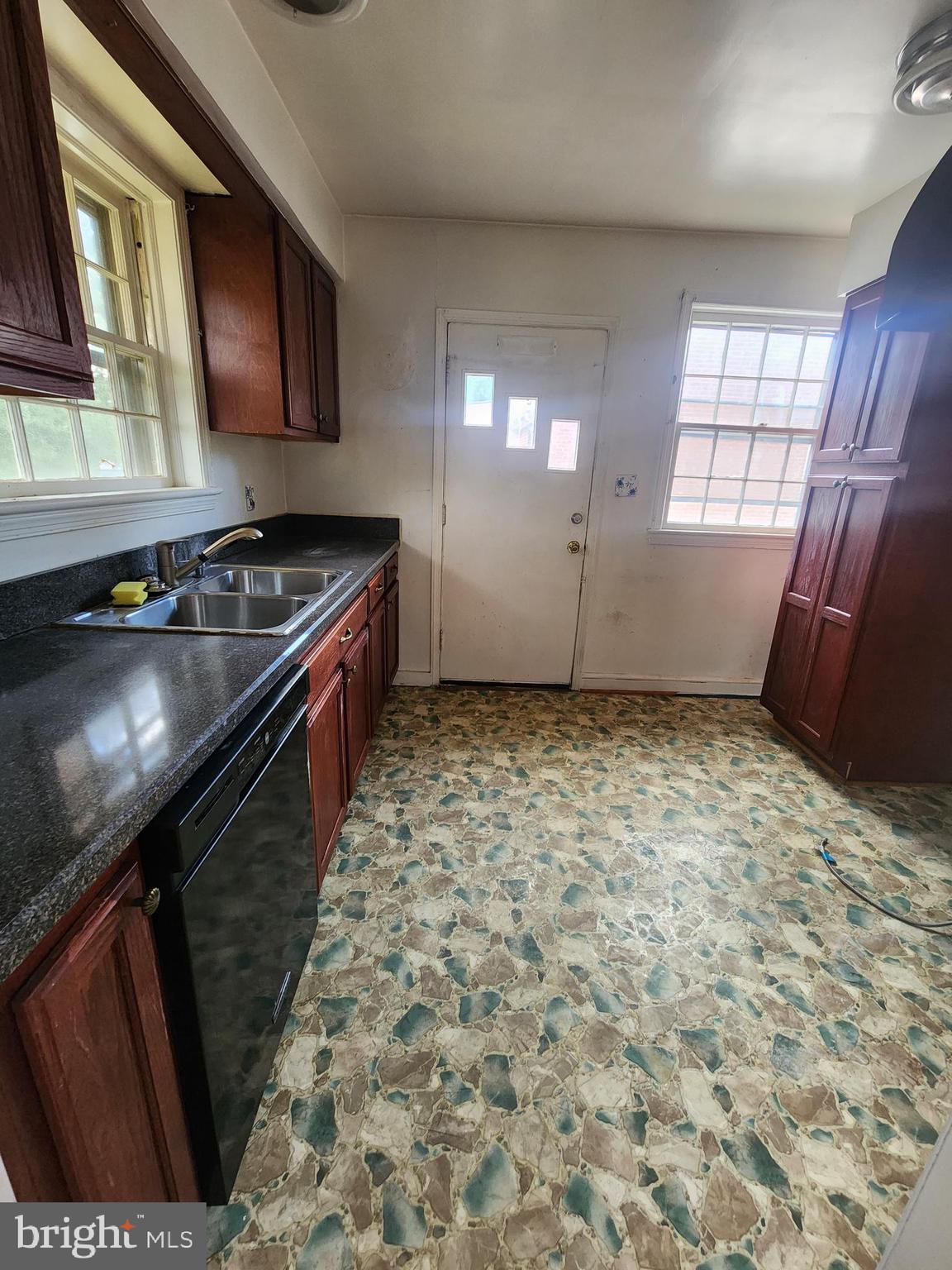 5105 Hagan Road Temple Hills, MD 20748 - Photo 8 of 13 Gallery Image 8