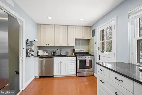 $795,000 | 410 Lincoln Avenue, Takoma Park, MD 20912