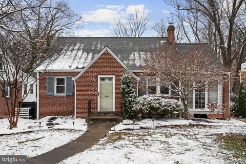 $795,000 | 410 Lincoln Avenue, Takoma Park, MD 20912